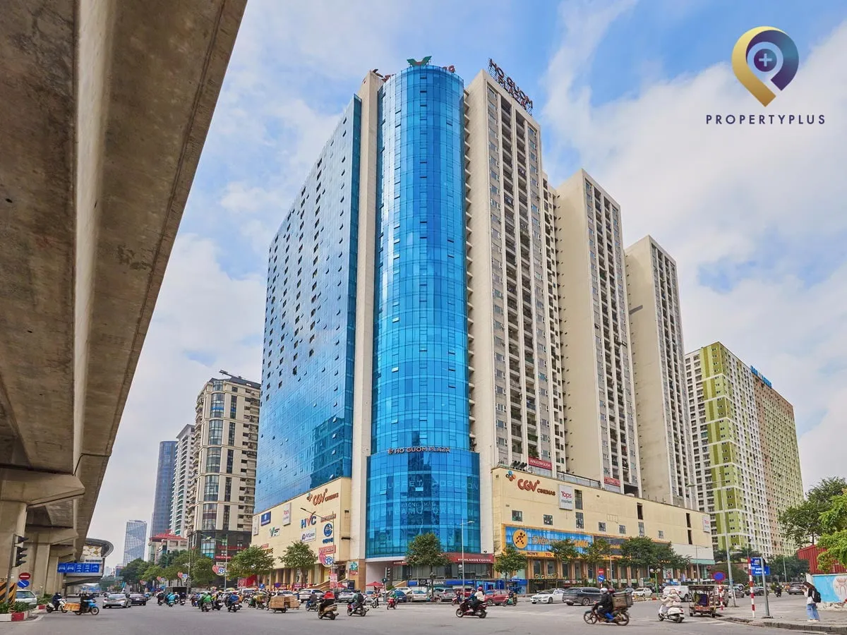 Exterior view of Ho Guom Plaza building in Ha Dong